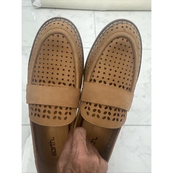 Earth Tan Brown 10 Perforated Leather Almond Toe Slip On Loafers - Picture 7 of 9